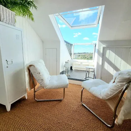 West Hill Retreat Seaview Balcony Chic Loft Studio & Free Parking Hastings Exterior photo