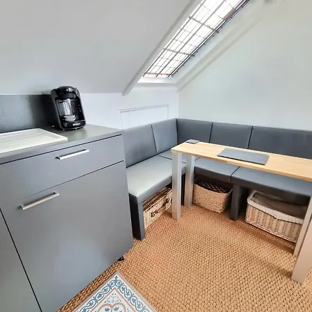 West Hill Retreat Seaview Balcony Chic Loft Studio & Free Parking Hastings Exterior photo