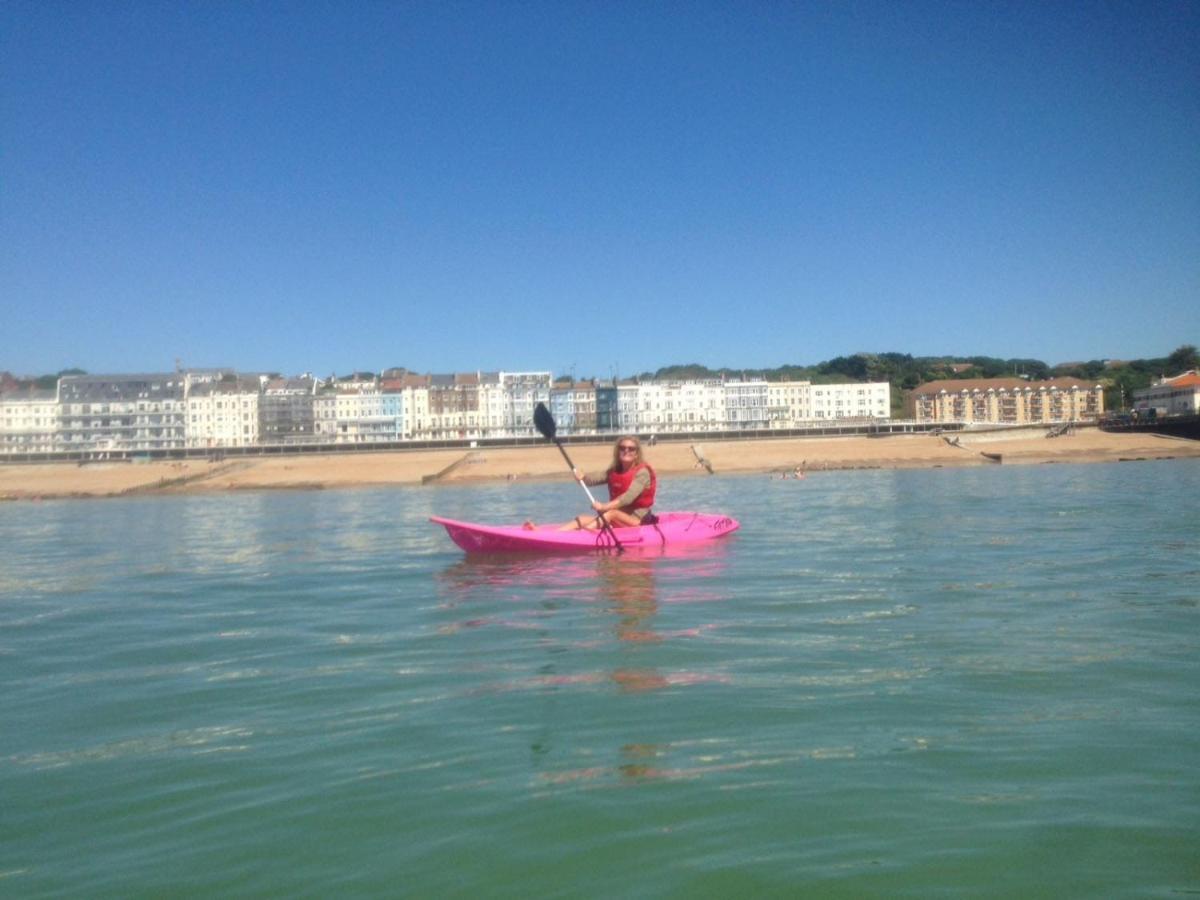 Apartment West Hill Retreat Seaview Balcony Chic Loft Studio & Free Parking Hastings